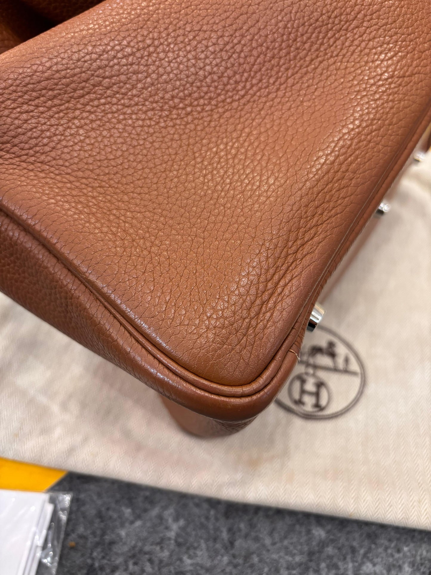 Lindy 30 Clem Gold PHW #Q square