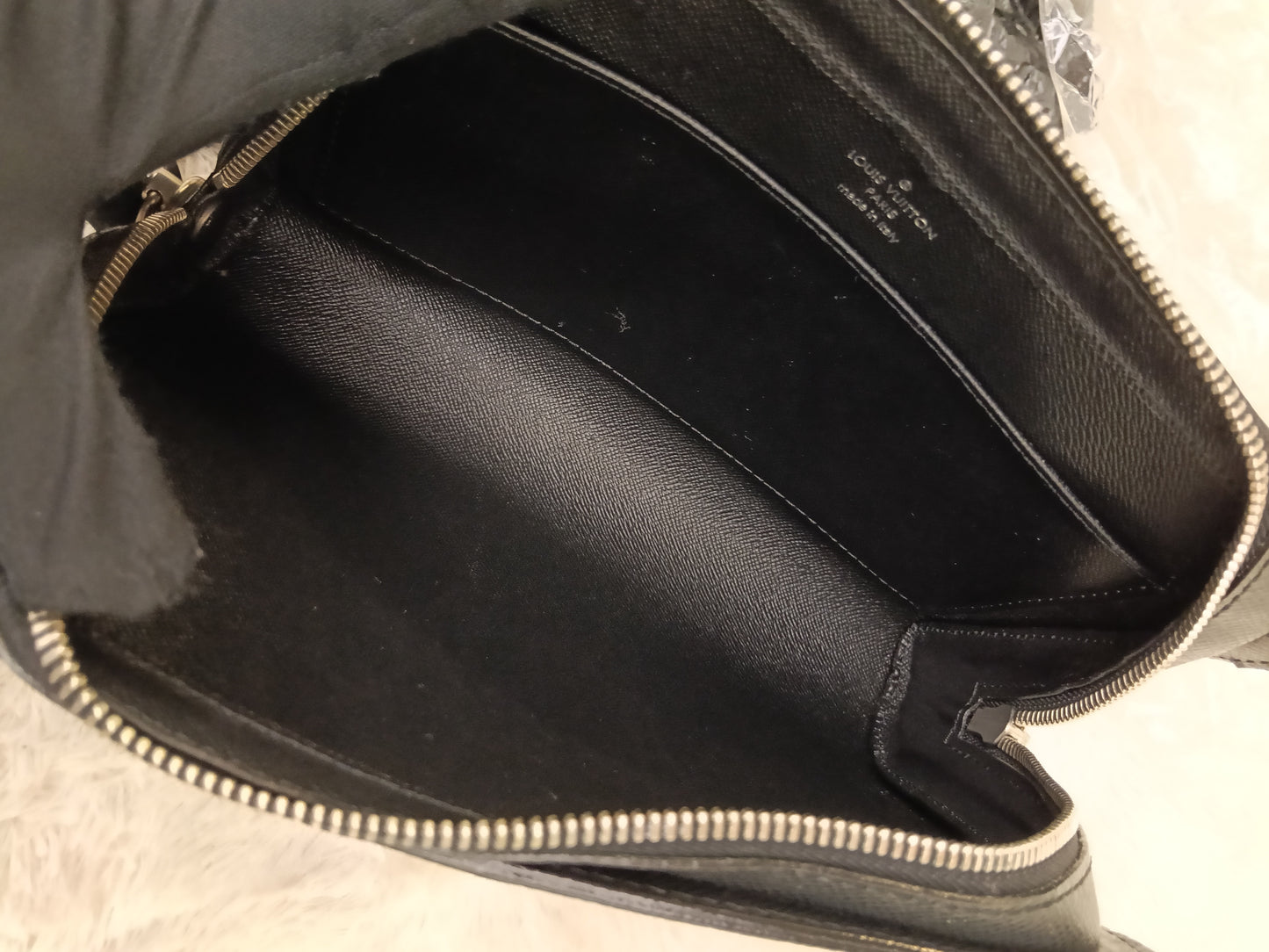 LV Baikal Clutch Taiga Black 2012