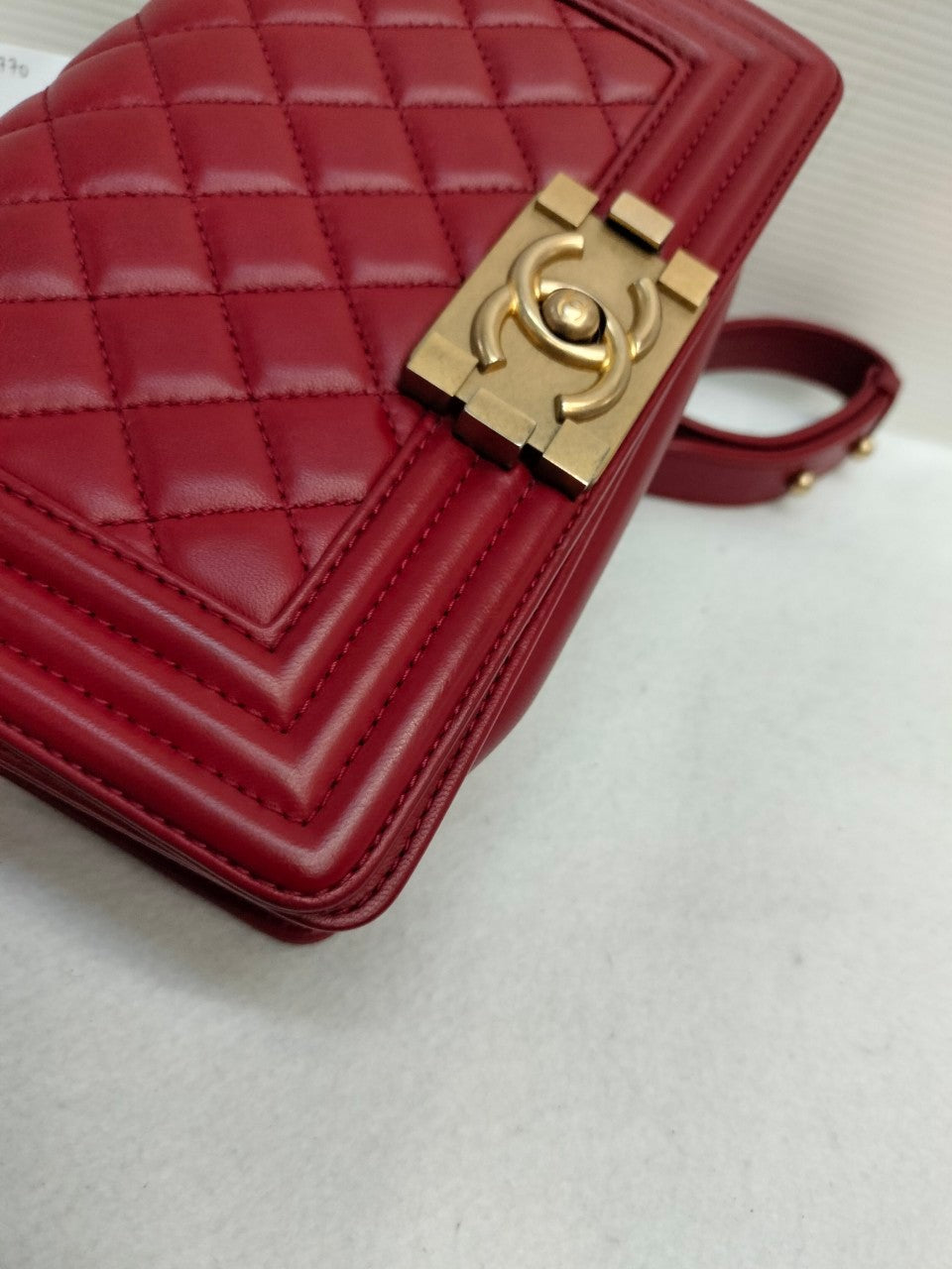 Chanel Boy20 Small Lamb Red GHW #24   Size 20x12x6cm