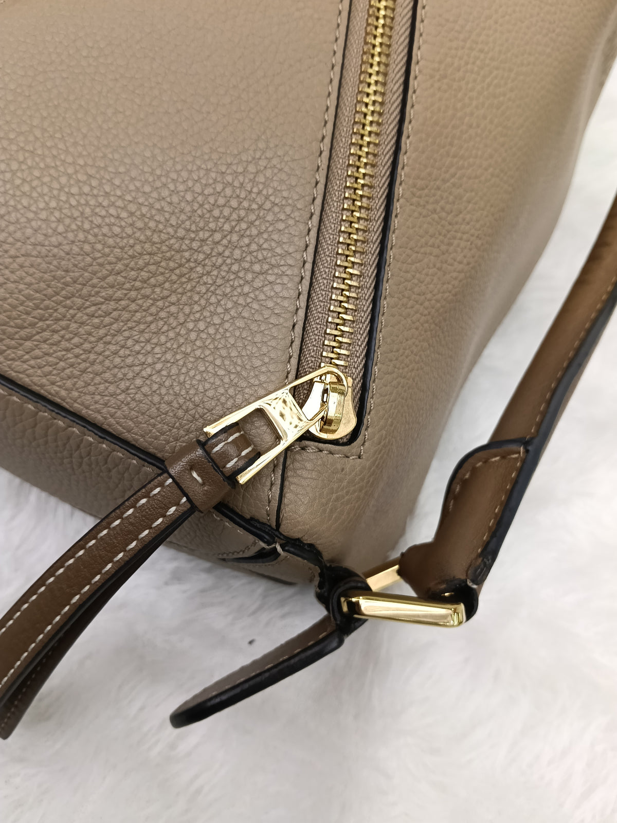 Loewe Puzzle Small Grained Sand Mink GHW 2019