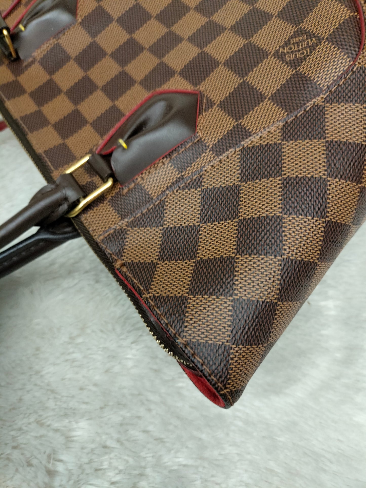 LV Caissa PM Damier Red