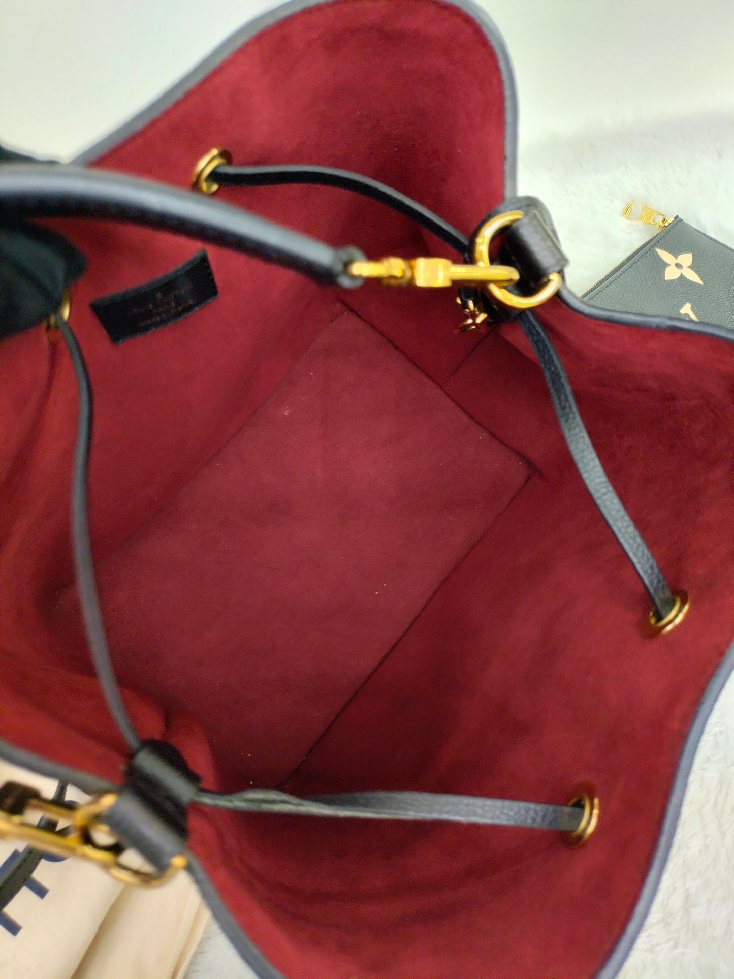 LV Neo Noe MM Monogram Empreinte Noir Creme (CHIP)