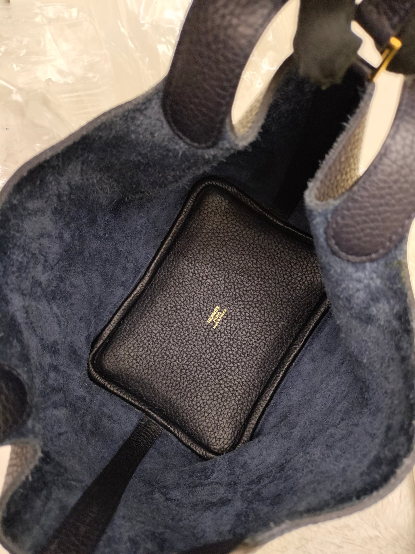 *Neverbeen Used* Picotin Lock 18 Clem Bleu Indigo GHW #Y