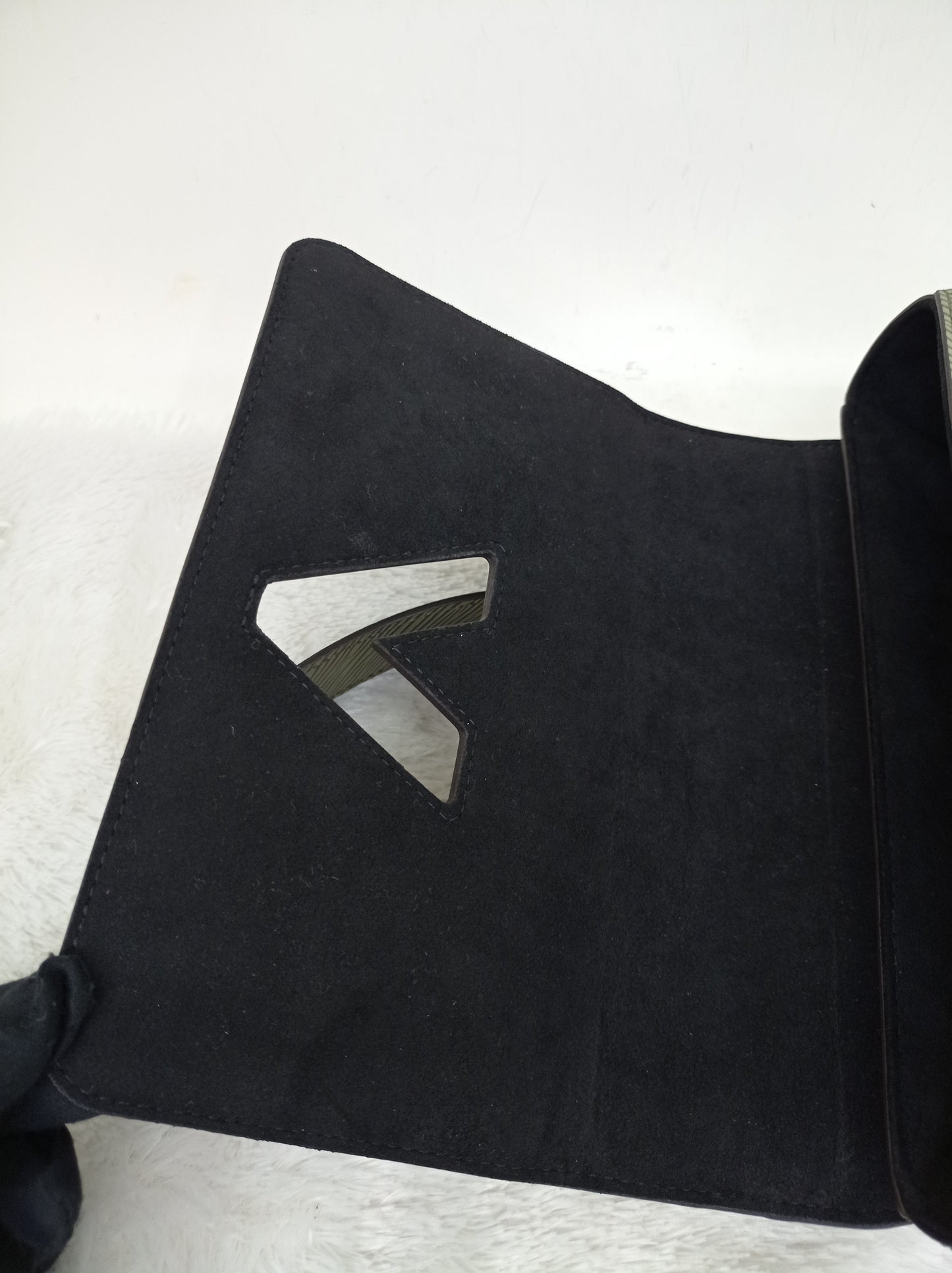 LV Twist MM Monogram Kabuki