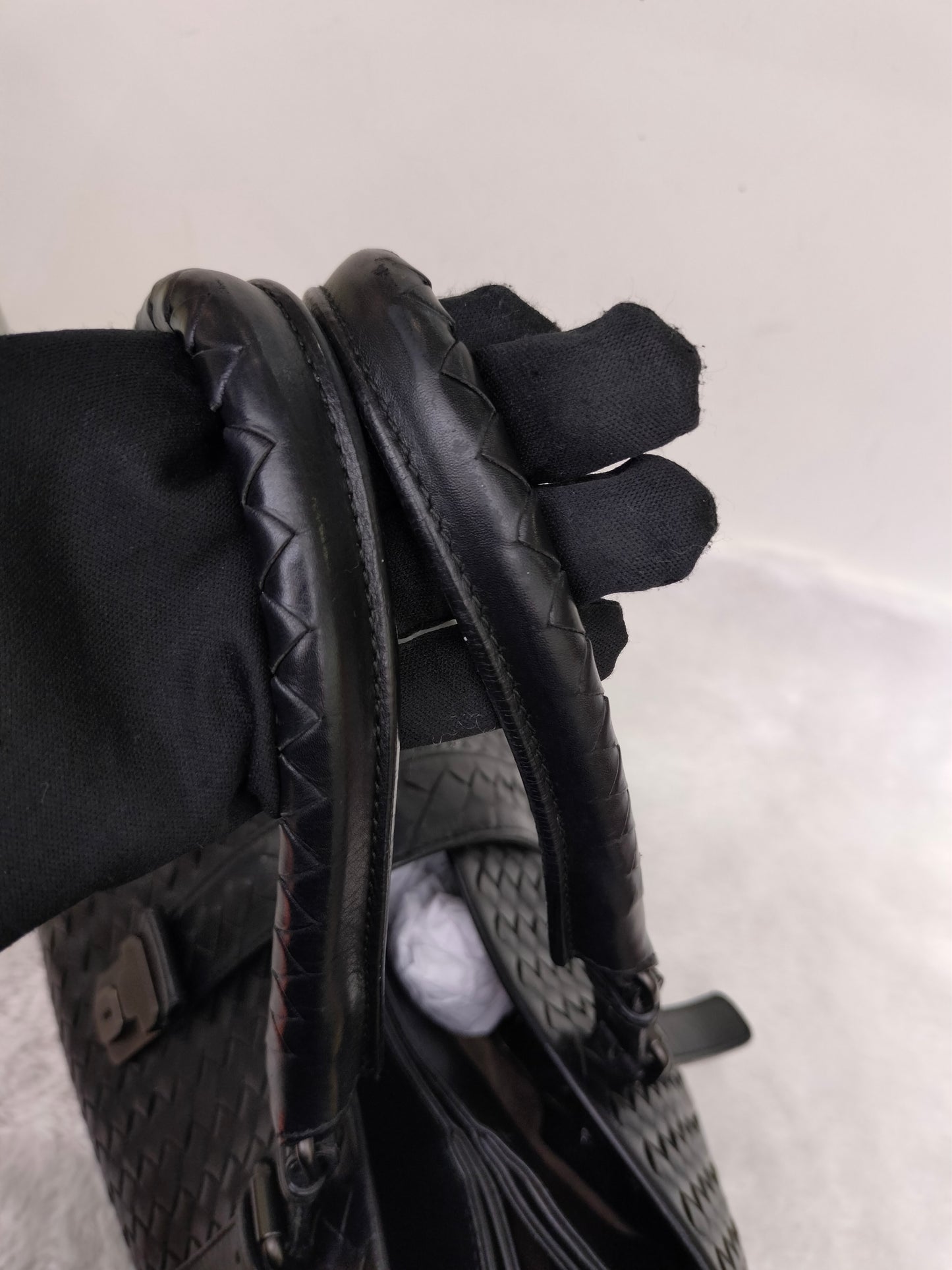 Bottega Veneta Intrecciato Medium Roma Black RHW 2010