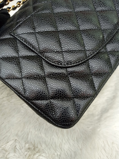 Chanel Medium Caviar Black GHW DF (CHIP)