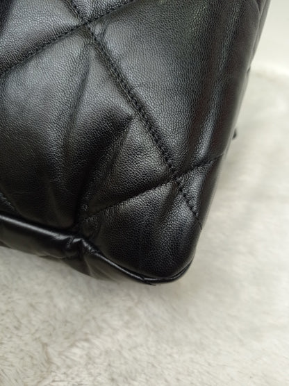 Chanel C19 Medium Lamb Black GHW #29