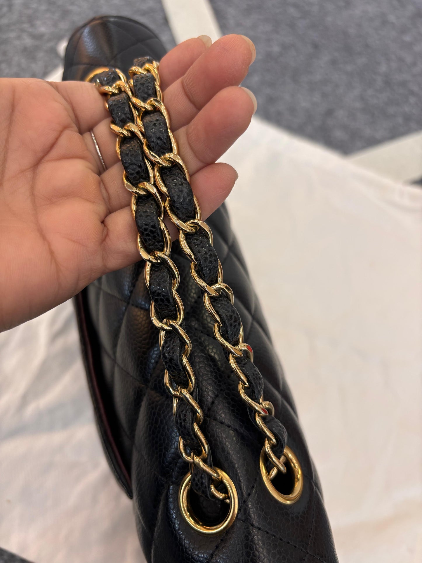 Chanel Medium Caviar Black GHW DF (CHIP)