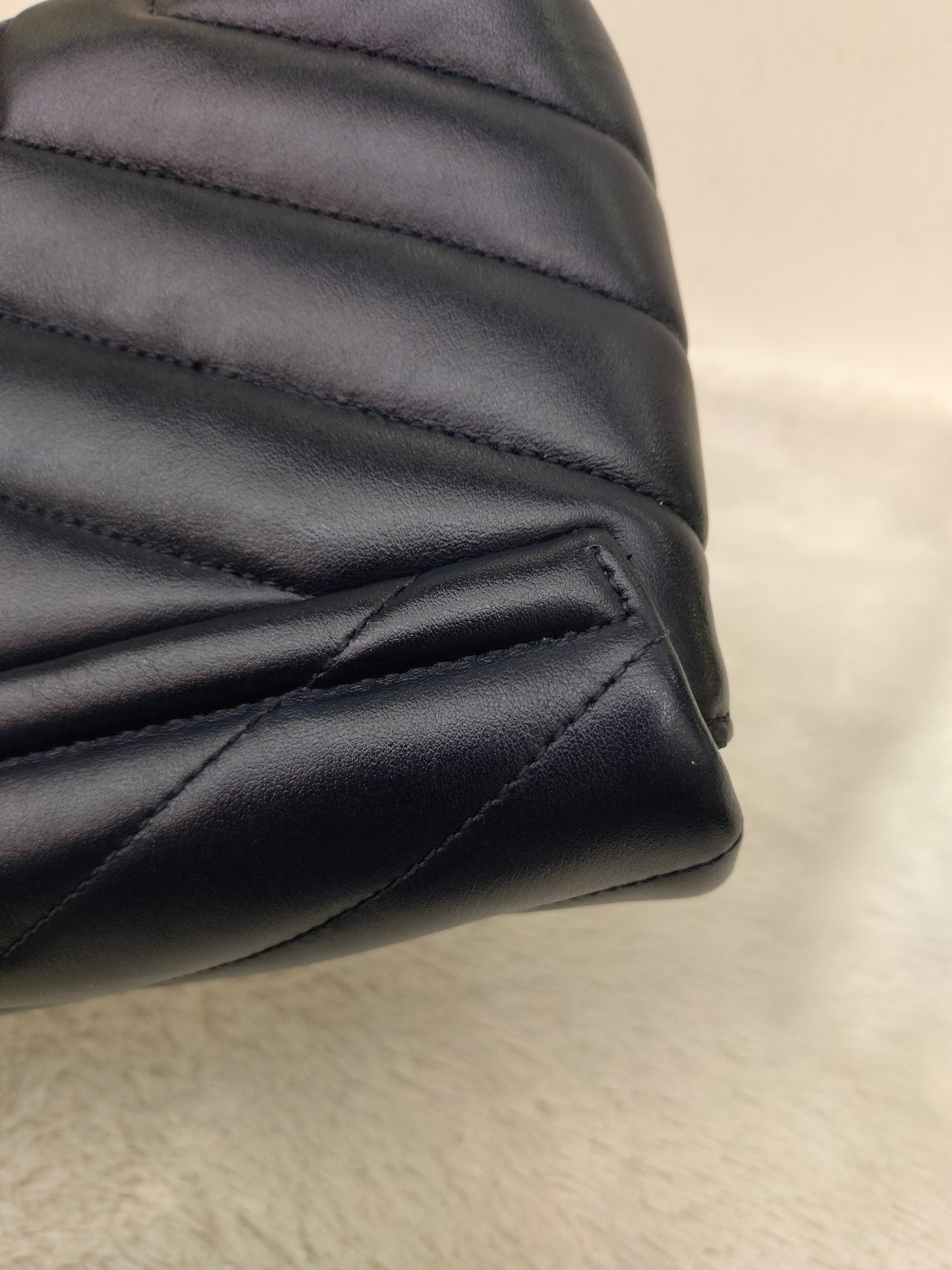 YsL Lou Lou Toy Lamb Navy SHW 2017