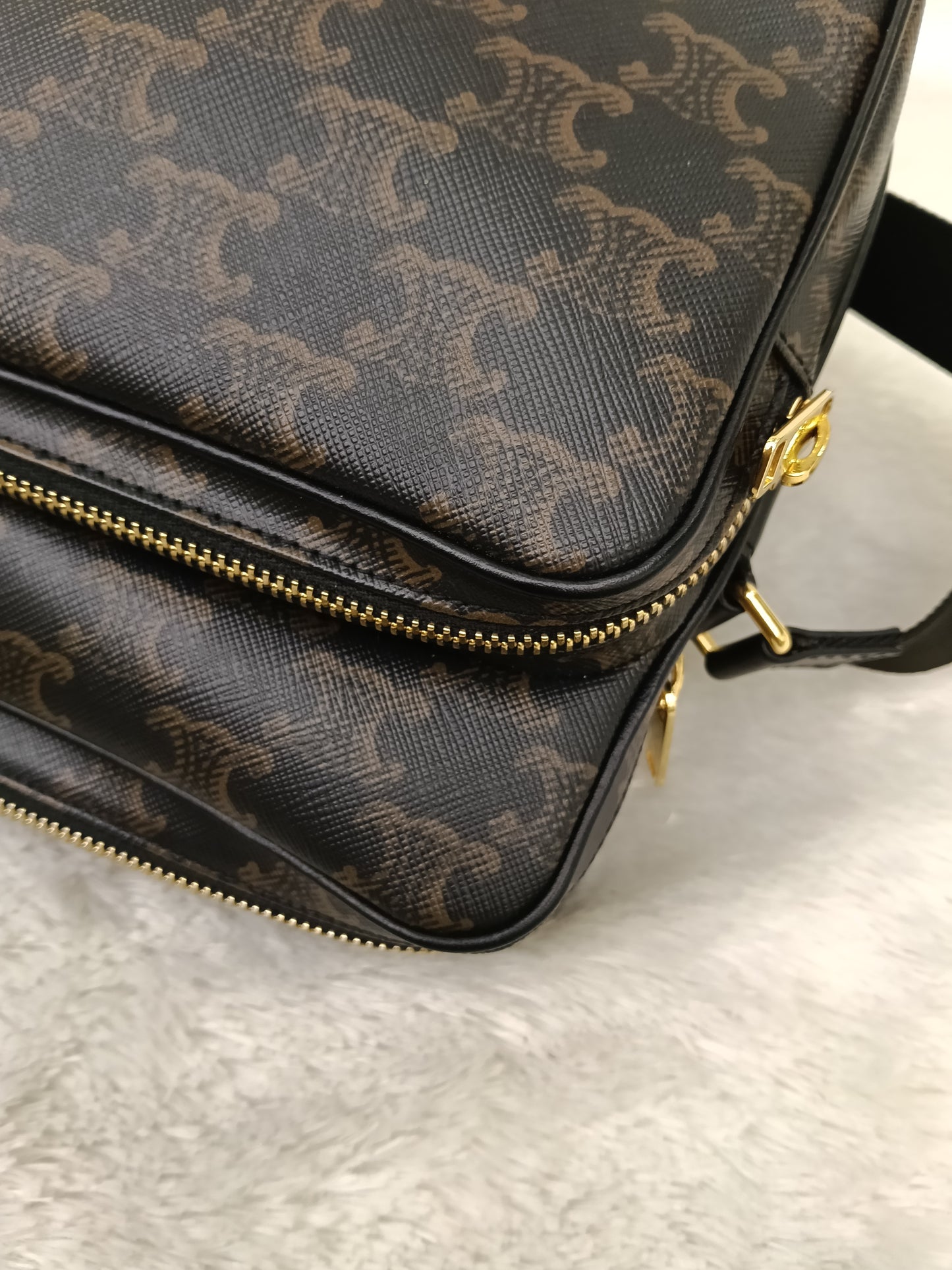 Celine Messenger Triomphe Brown GHW 2020