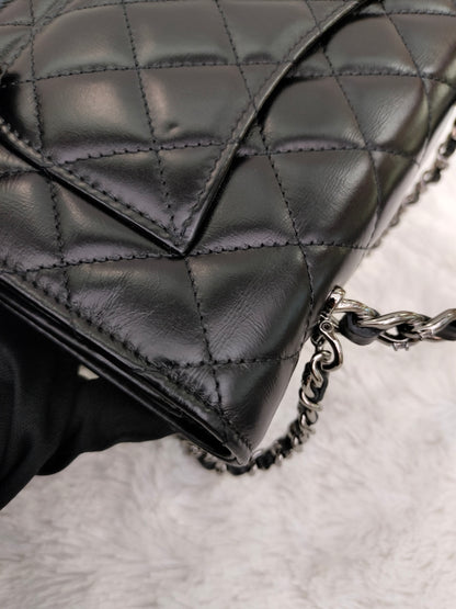 Chanel WOC Top Handle Lamb Black SHW (CHIP)