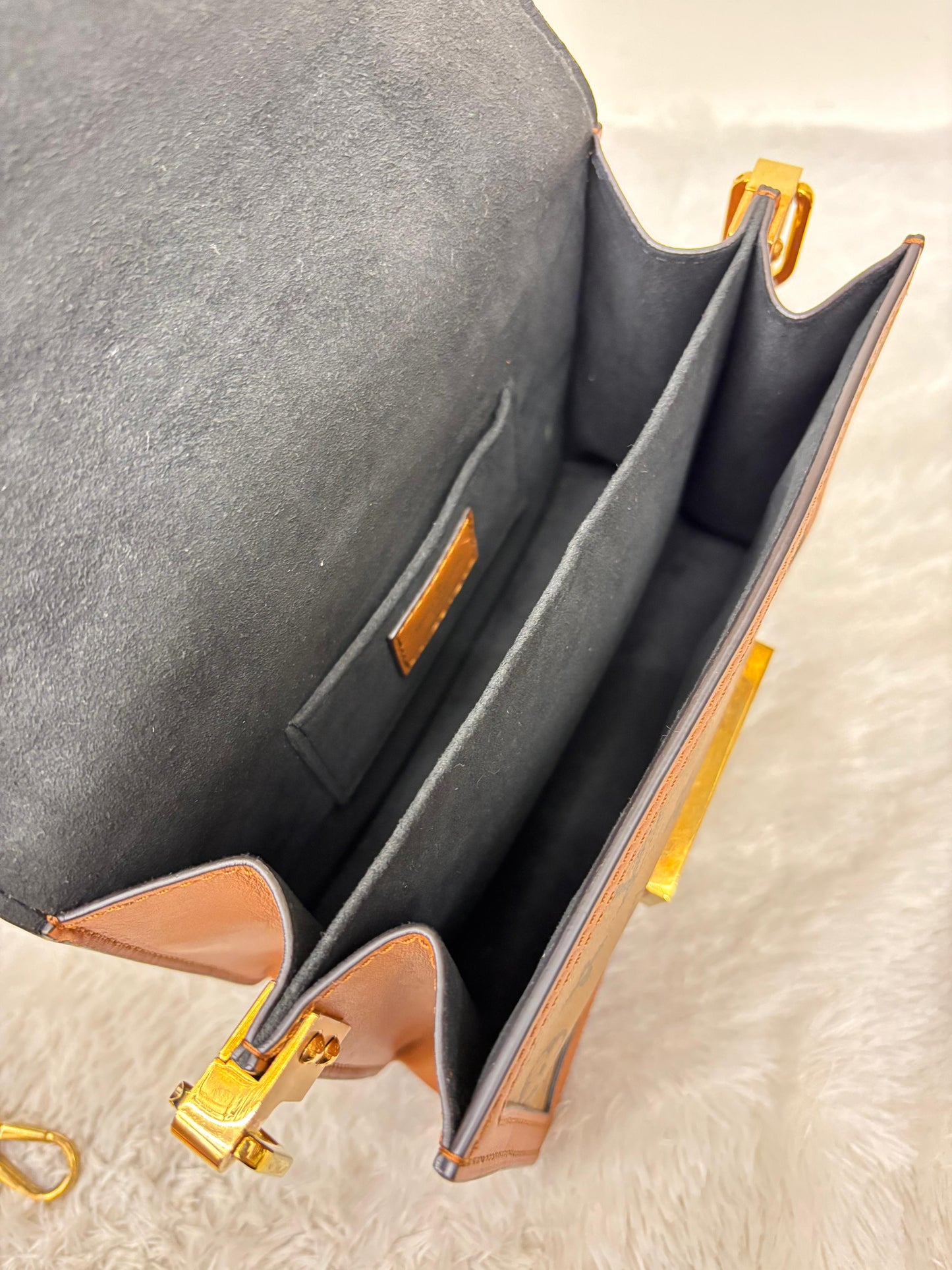 LV Dauphine Mini Monogram Reverse 2019