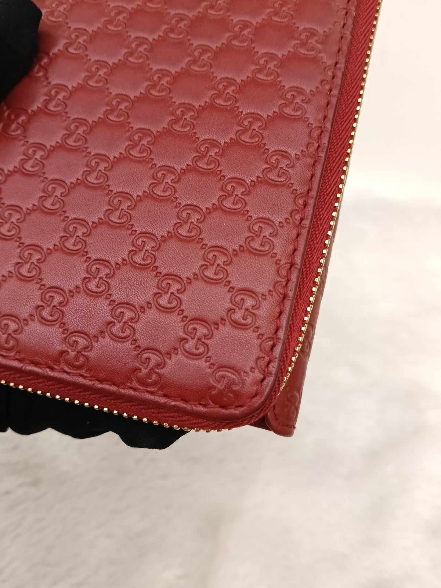 Gucci Bifold Wallet Zip Around Micro Guccissima Red GHW