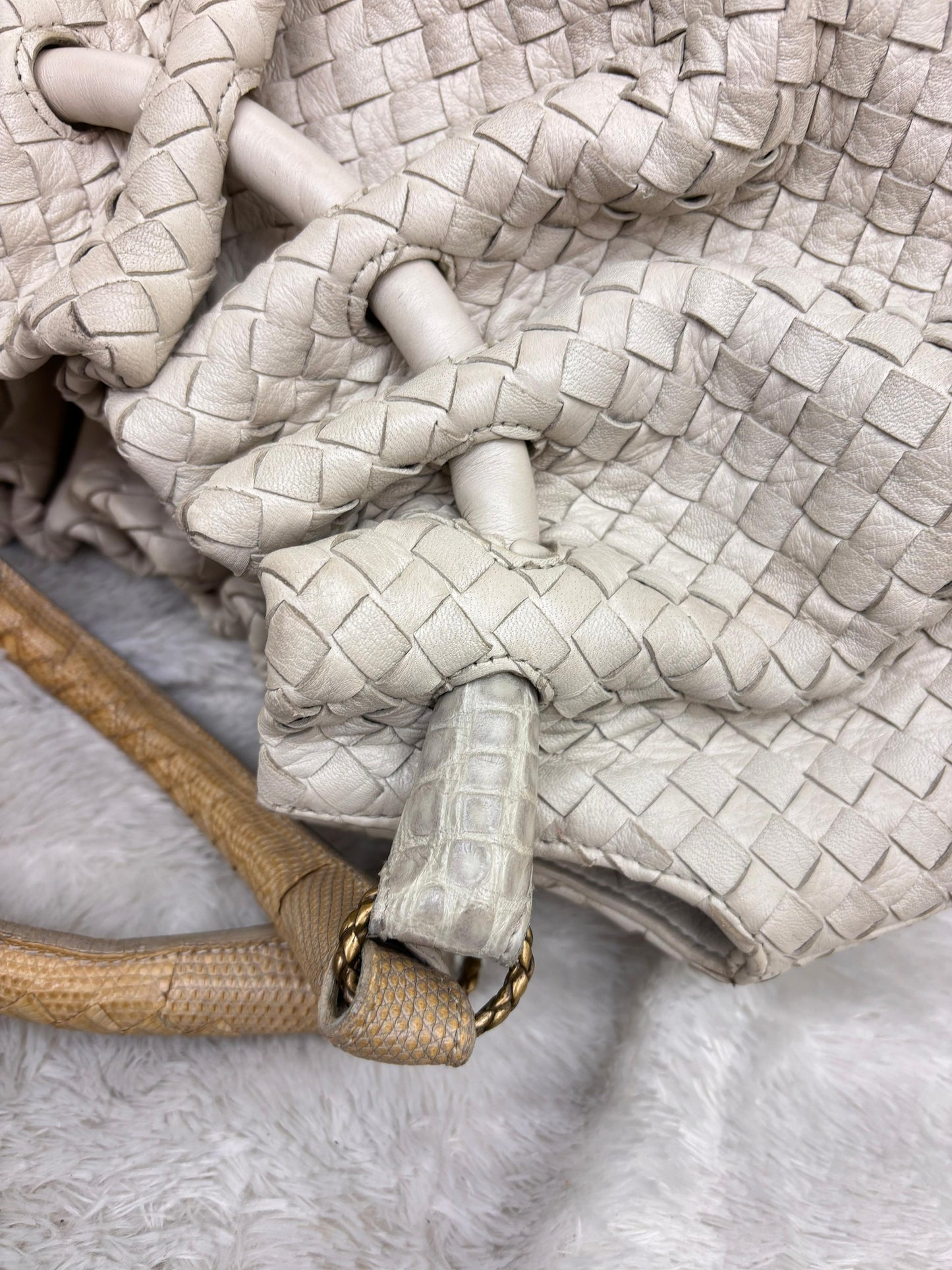Bottega Veneta Oversized Hobo Lizard and Crocodile Trim Blanco RGHW 2008