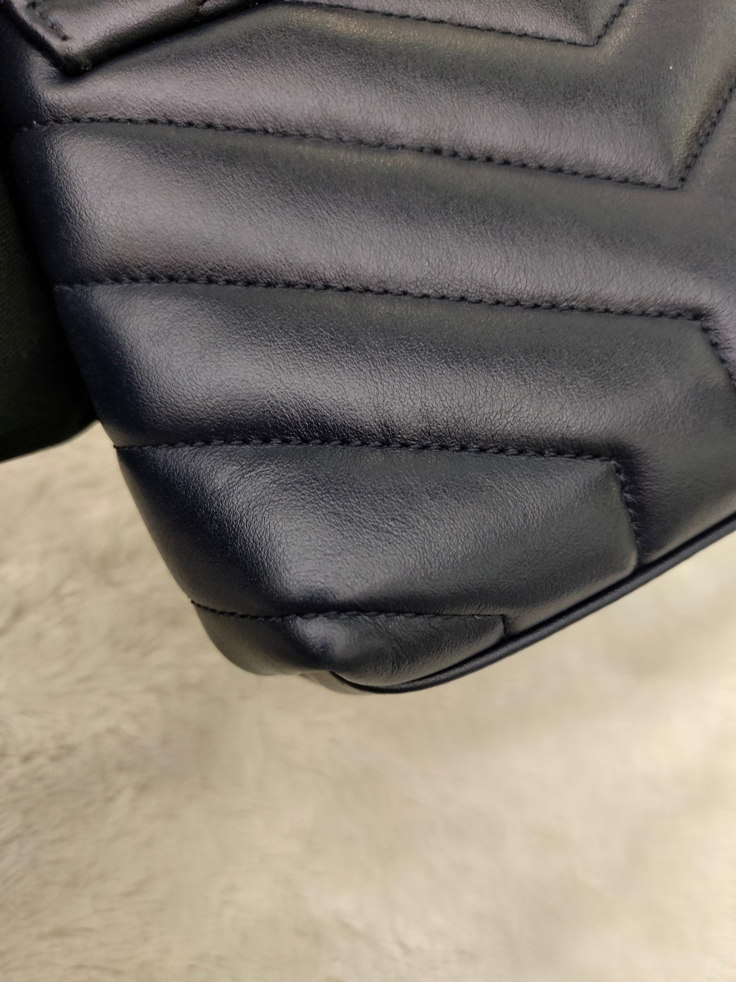 YsL Lou Lou Toy Lamb Navy SHW 2017