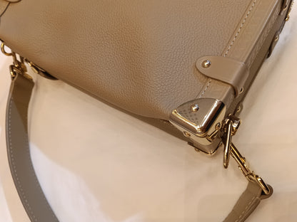 LV Side Trunk MM Taupe 2025 (CHIP)