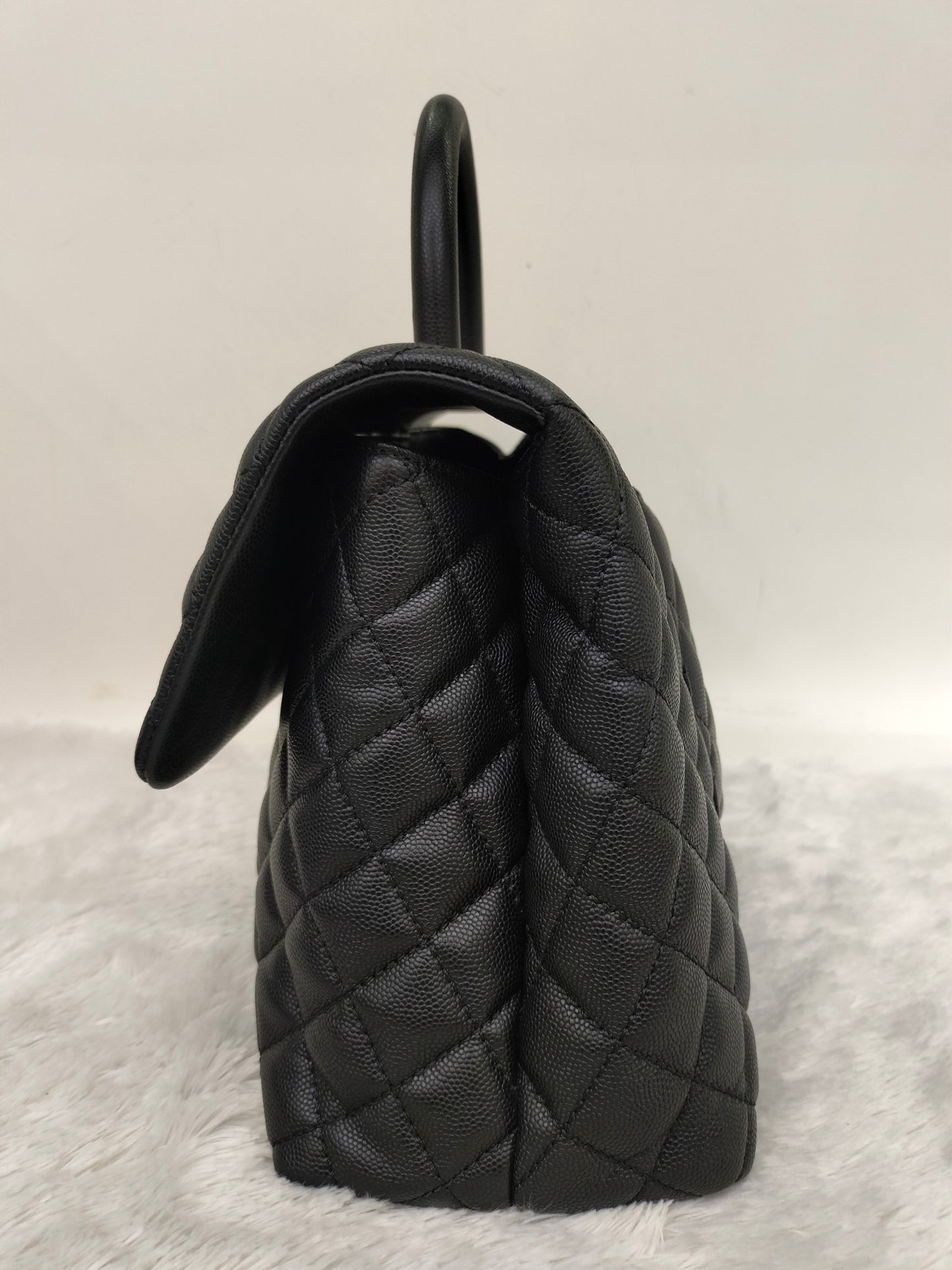 Chanel Coco Handle Large Caviar Black GHW #24