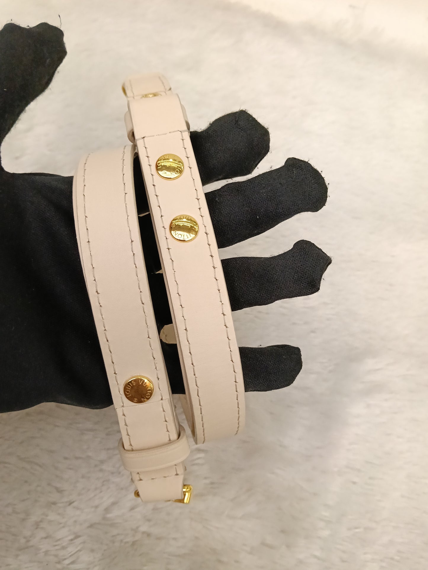 LV Multi Pochette Accecories NV Monogram Empreinte Creme Beige (CHIP)