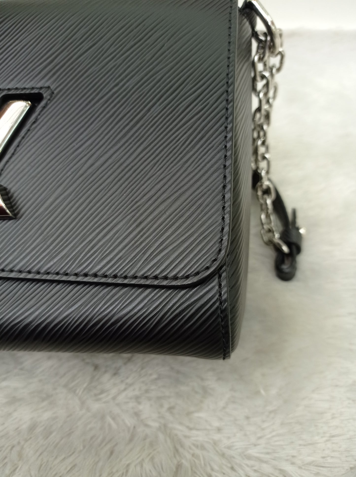 LV Twist MM Epi Black 2016