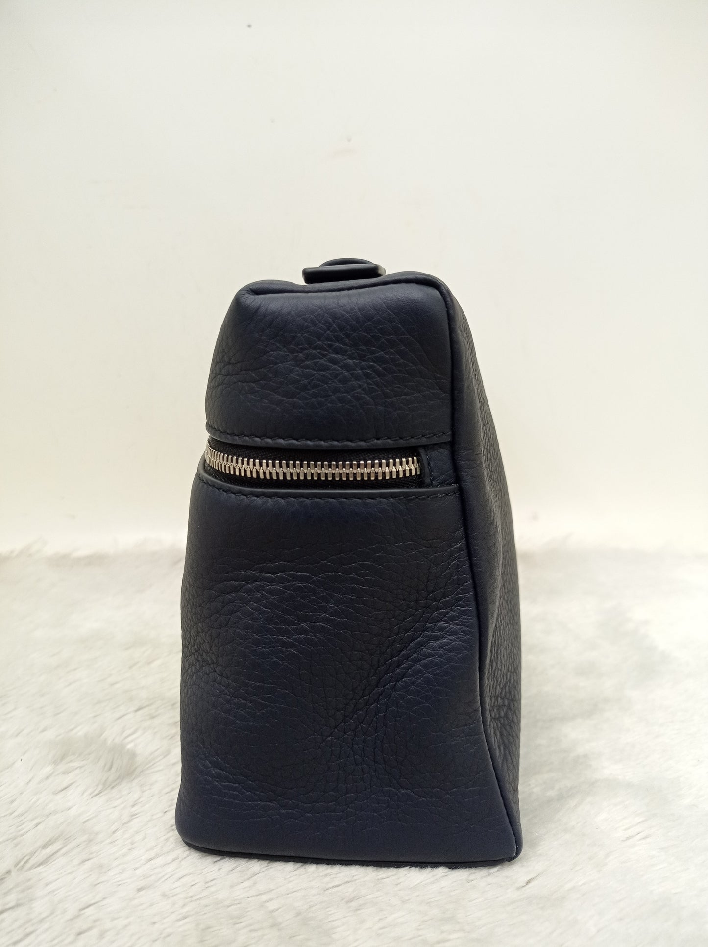 Loro Piana Extra Pocket L27 Grained Dark Navy SHW
2018