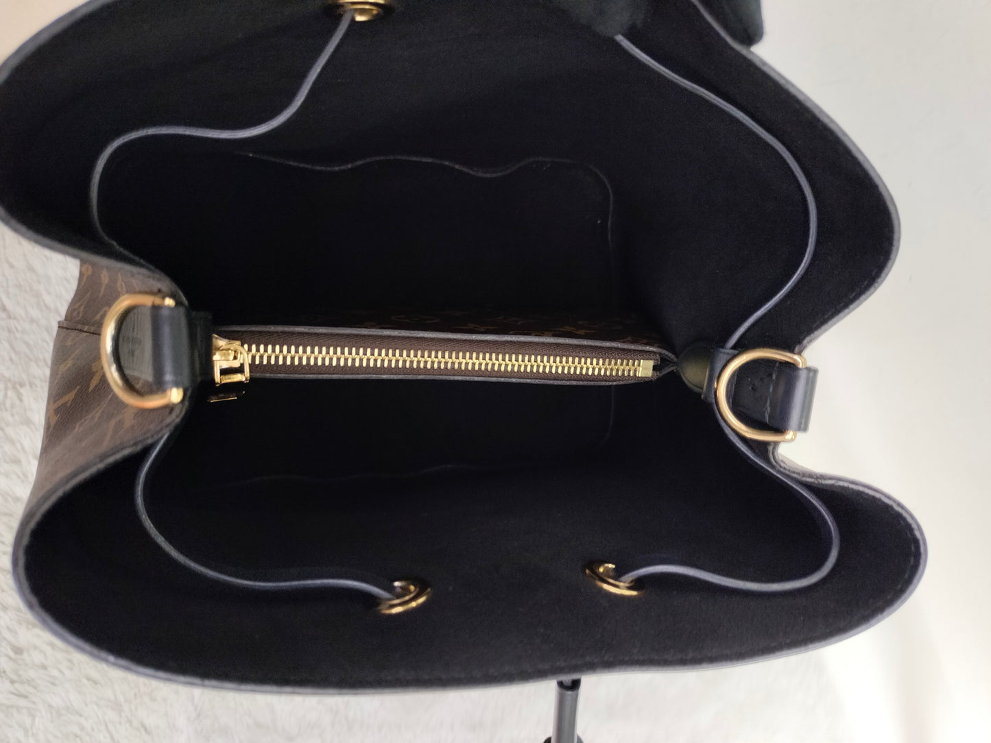 LV Neo Noe Monogram Noir 2018