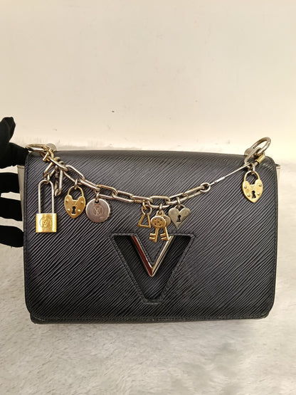 LV Twist MM Epi Love Lock Charms Black White Red 2018