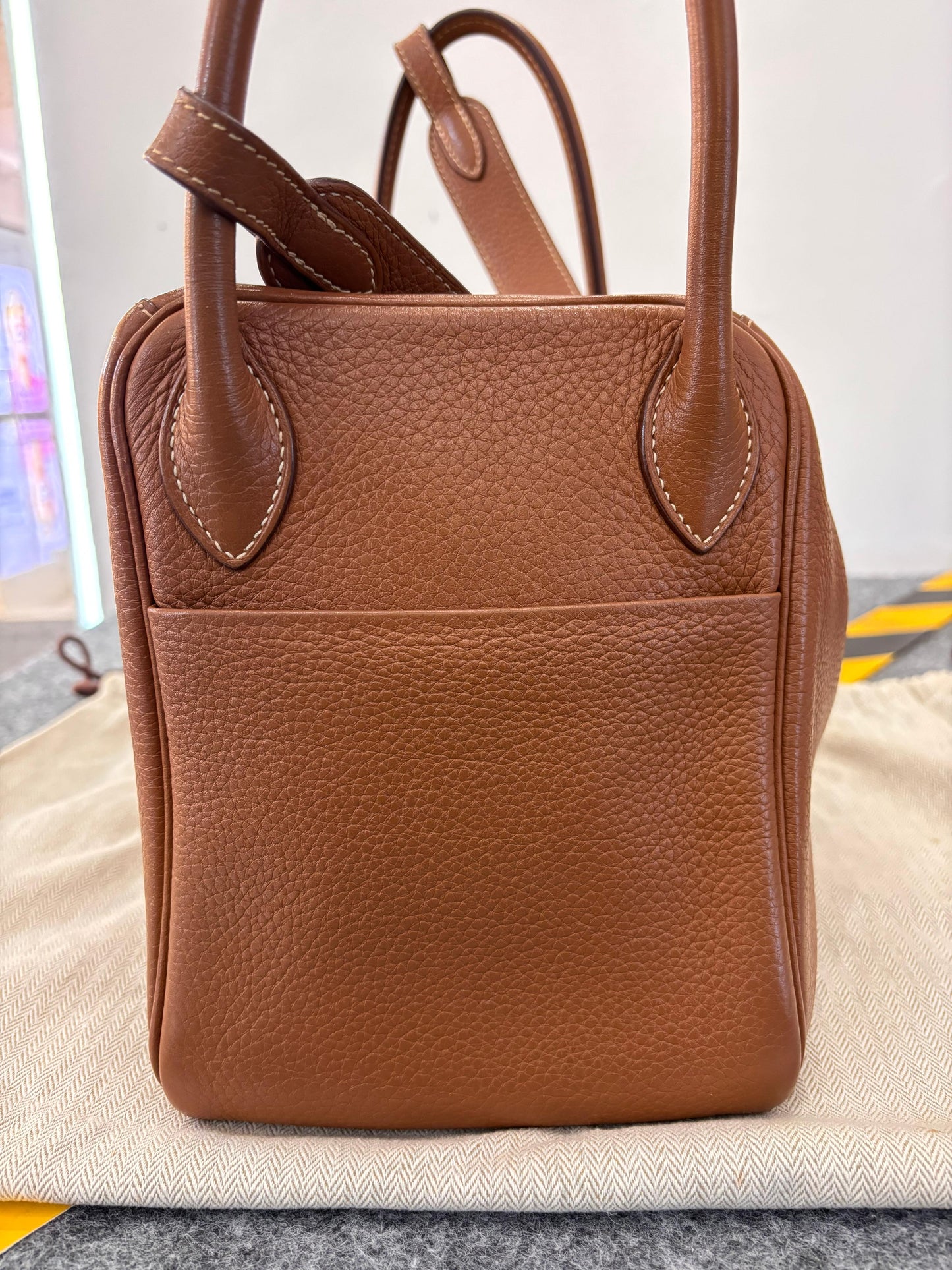 Lindy 30 Clem Gold PHW #Q square