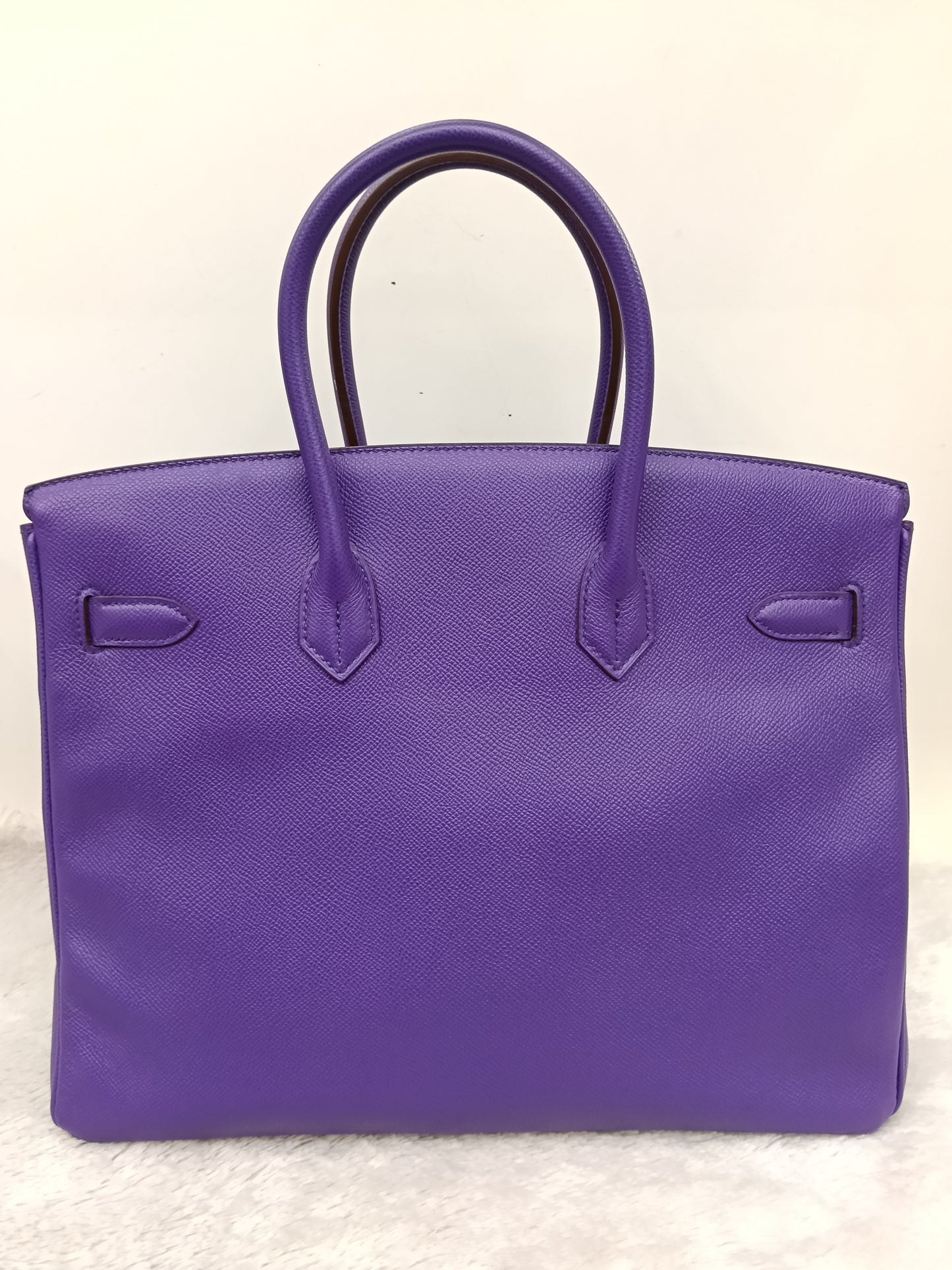 B35 Epsom Ultraviolet PHW #P square