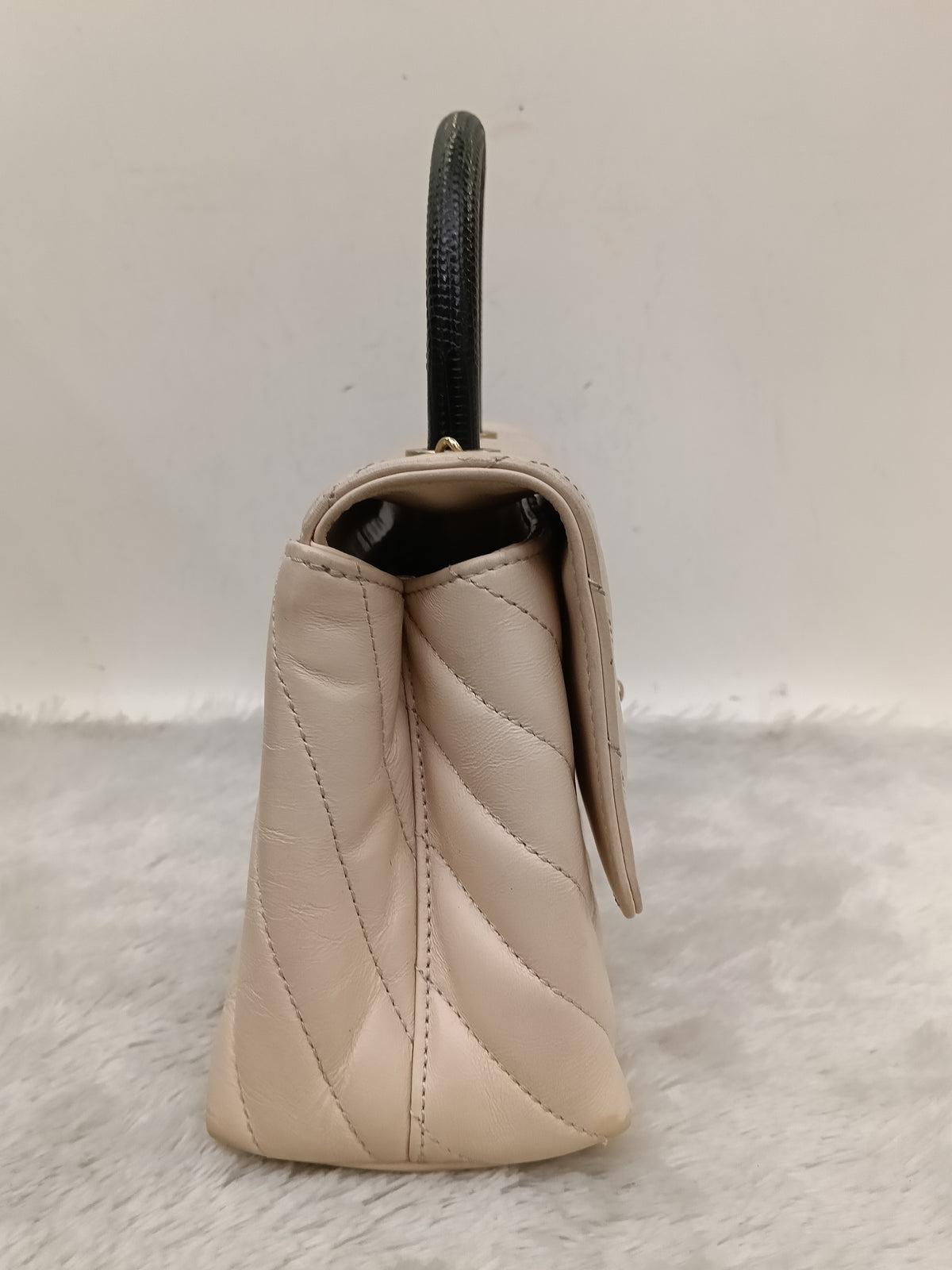 Chanel Coco Handle Small Chevron Calfskin Beige Handle Lizard GHW #25