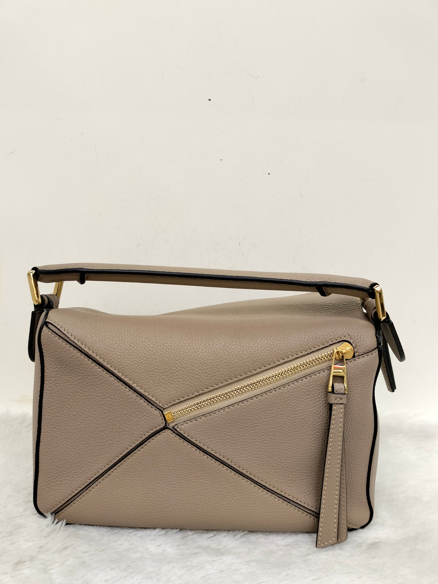 Loewe Puzzle Small Grained Sand GHW 2021