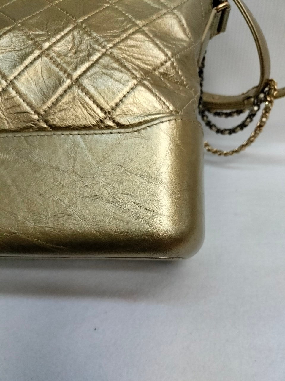 Chanel Gabrielle Medium Calfskin Gold #23 Size 28x21x9cm