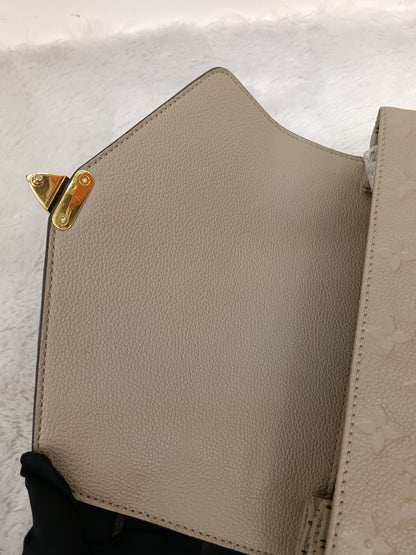 LV Metis Monogram Empreinte Tourterelle 2019