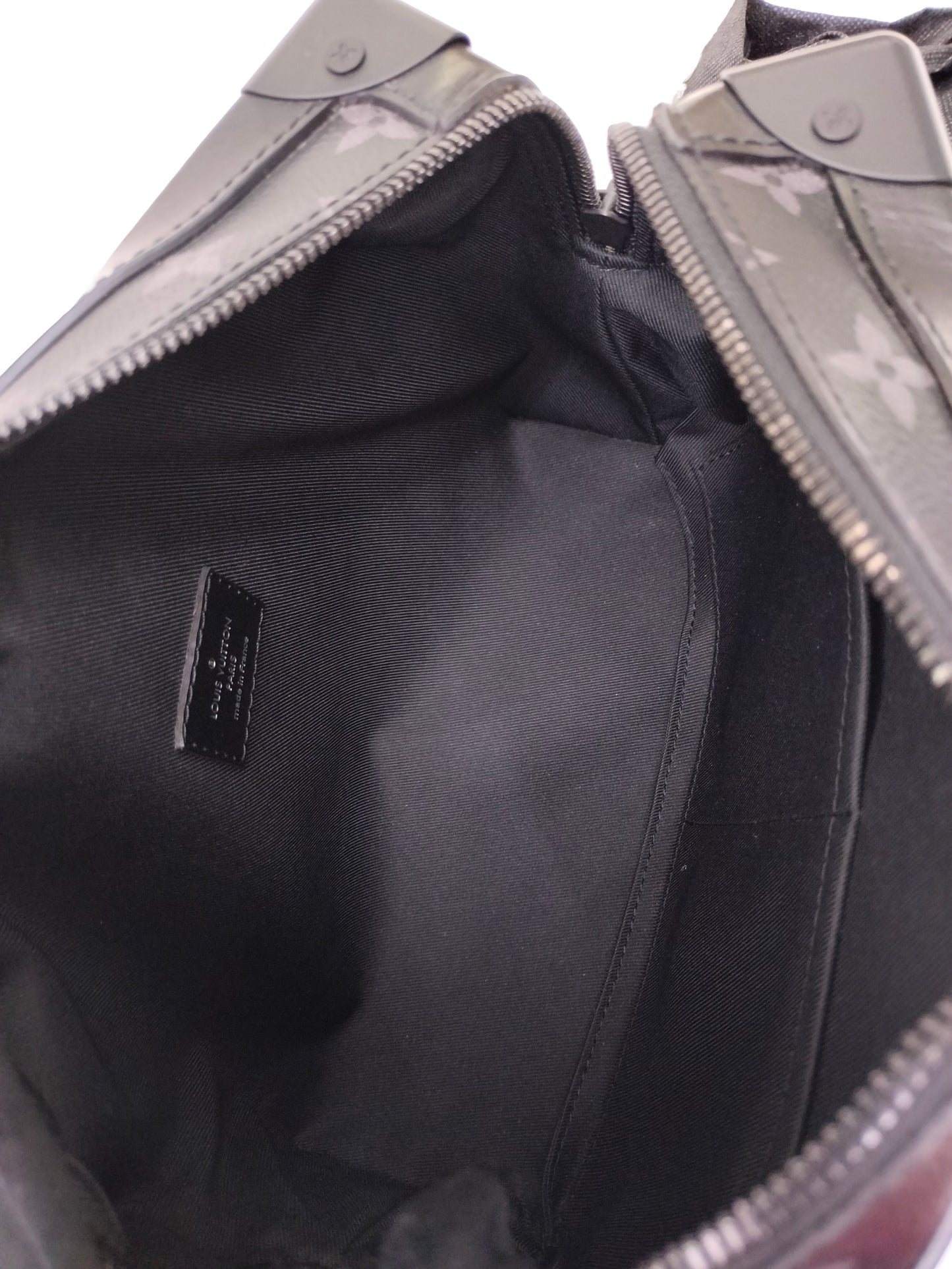 LV Soft Trunk Monogram Eclipse 2019