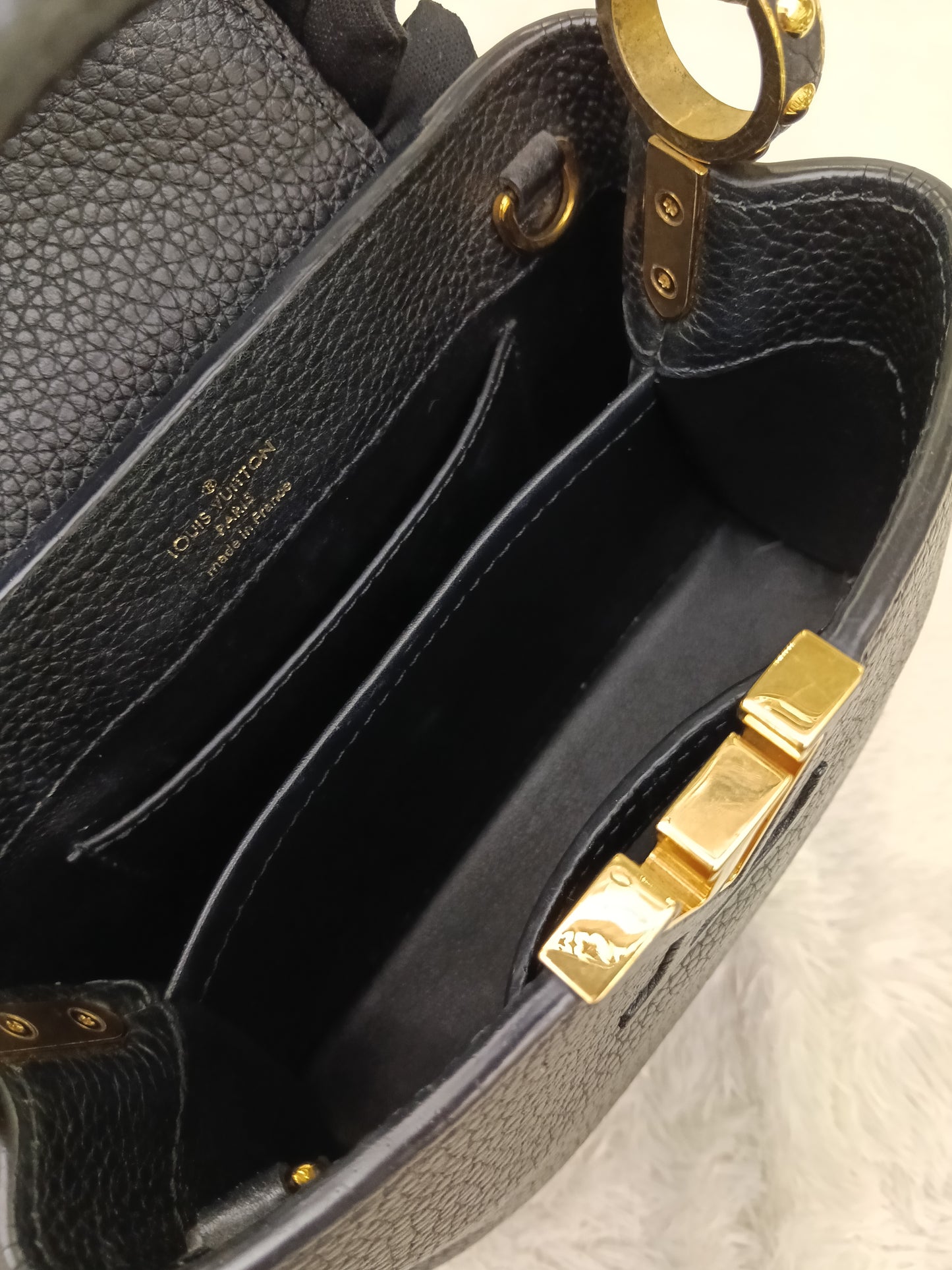 LV Capucines Mini Taurillon Black 2020