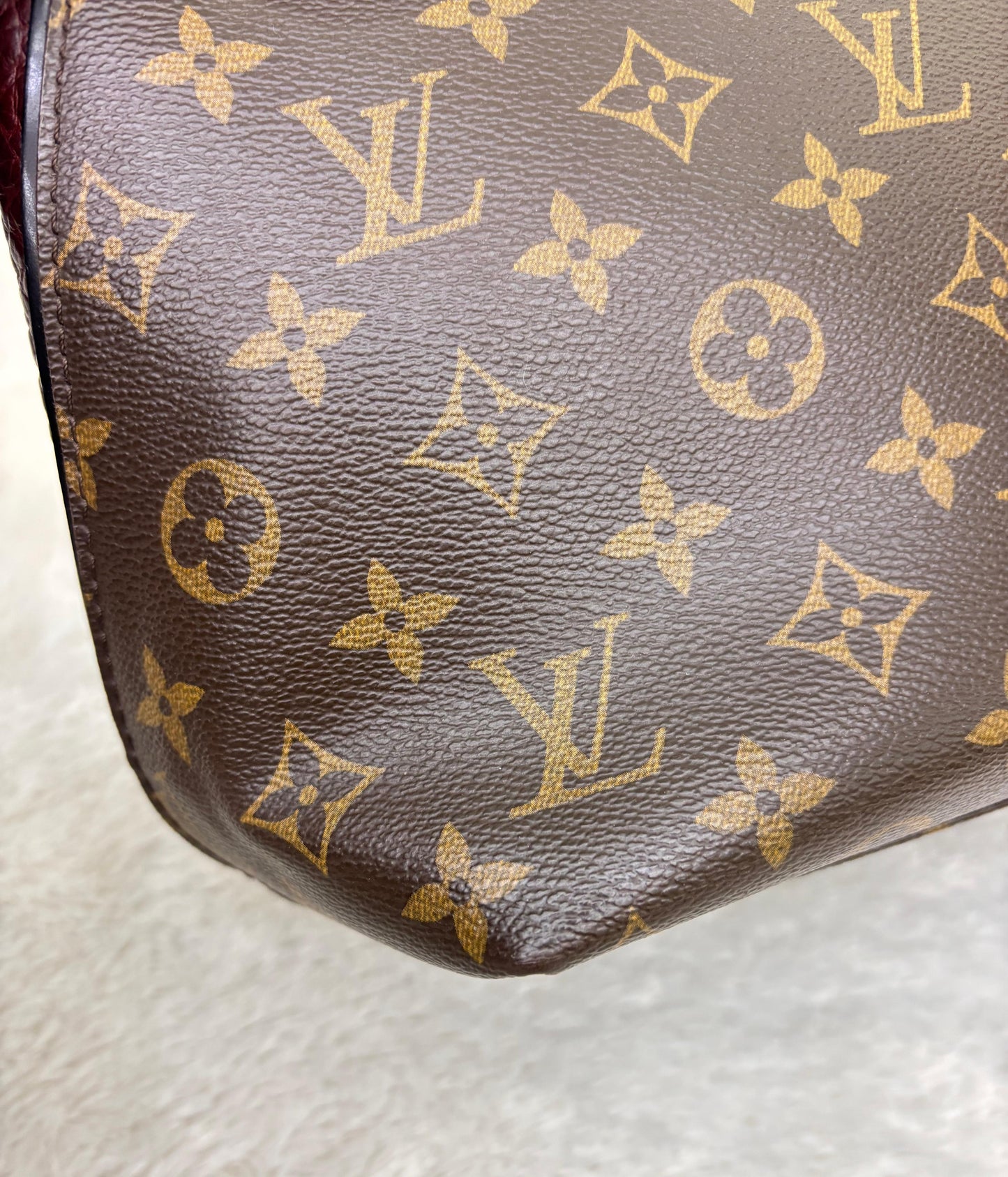 LV Majestueux MM Monogram Ostrich Lizard Bordeaux 2012