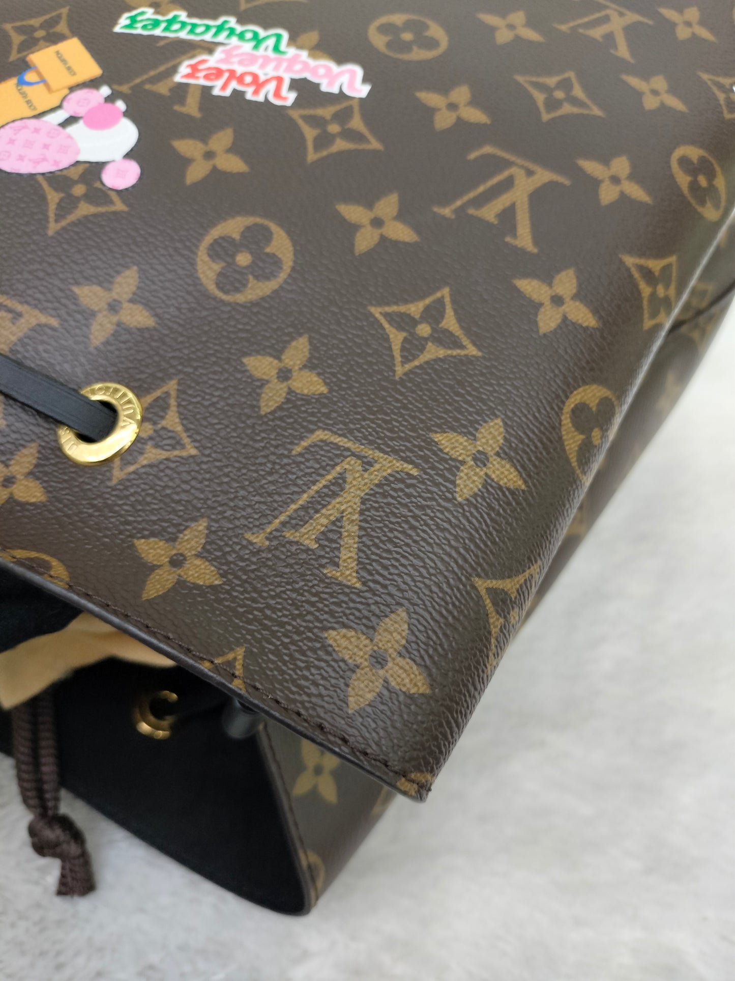 LV Neo Noe Monogram World Tour