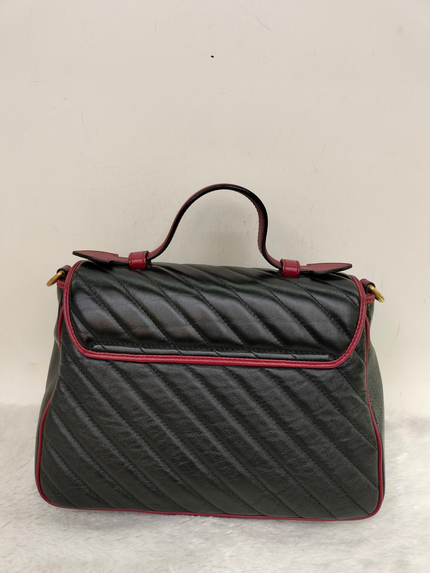 Gucci Marmont Top Handle Medium Black Red GHW