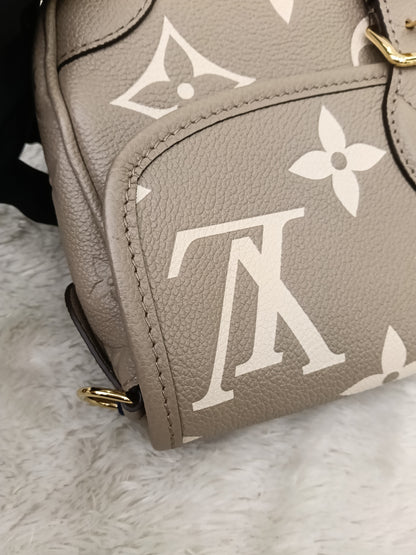 LV Diane PM ST NM Monogram Empreinte Giant Tourterelle Creme 2025 (CHIP)