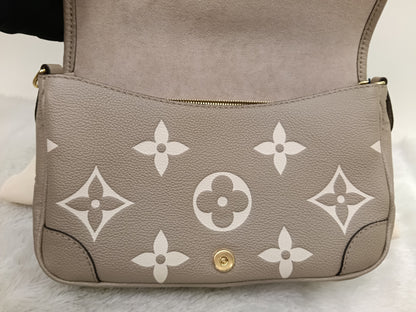 LV Diane PM ST NM Monogram Empreinte Giant Tourterelle Creme 2025 (CHIP)