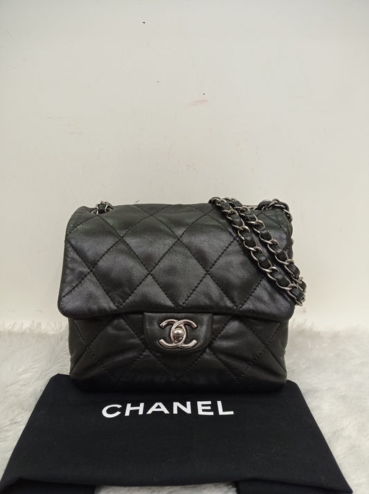 Chanel Accordion Flap Mini Lamb Black SHW #18