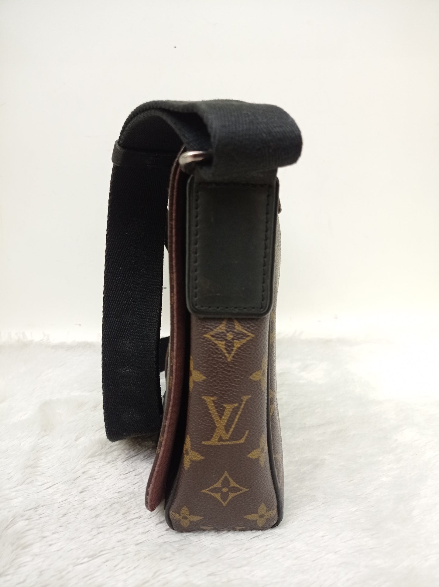 LV District PM Monogram Macassar