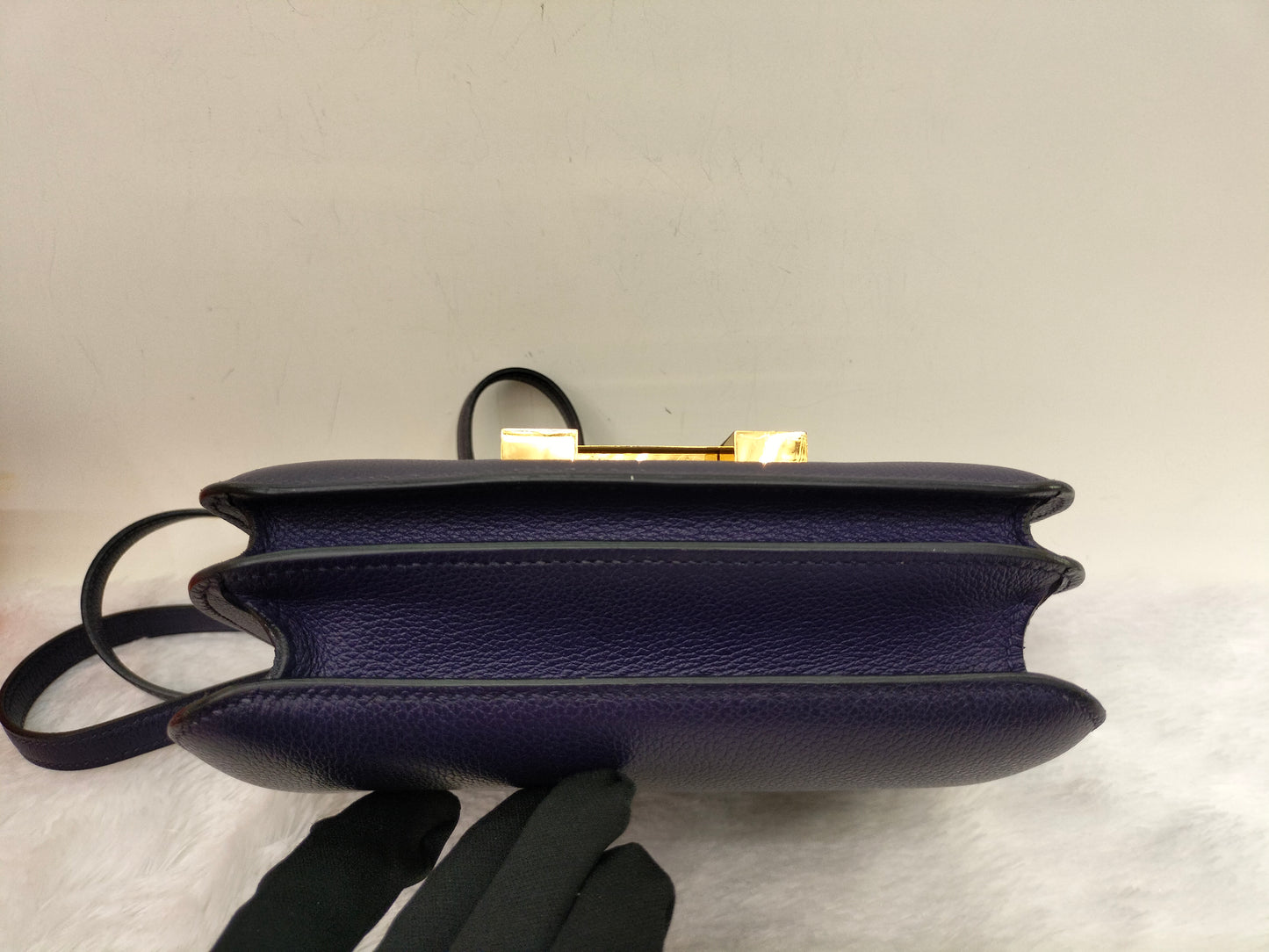 Constance 18 Evercolour Bleu GHW #C