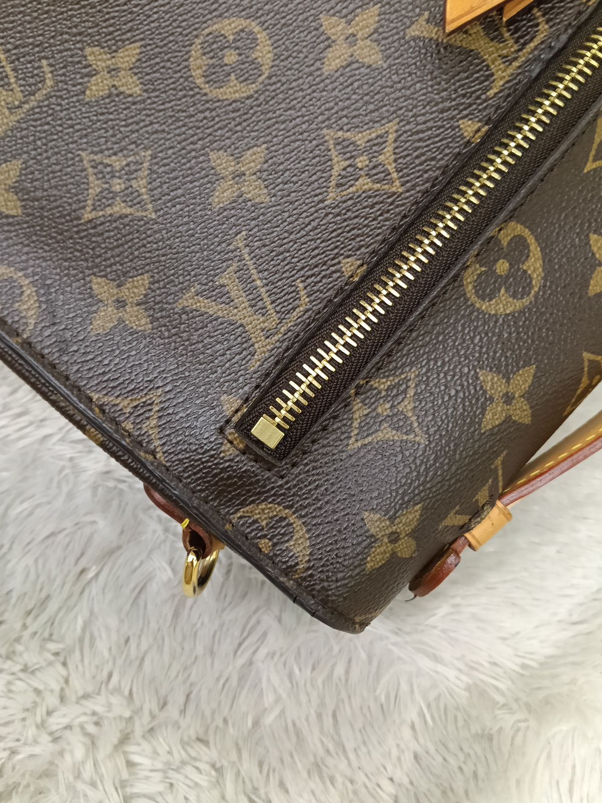 LV Metis Monogram 2013