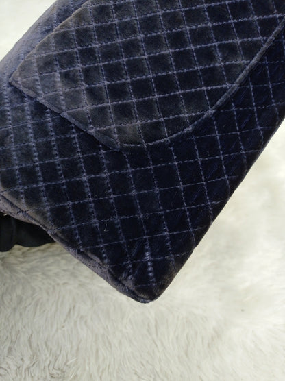 Chanel Medium Velvet Navy Blue Vintage SHW SF (broken holo)