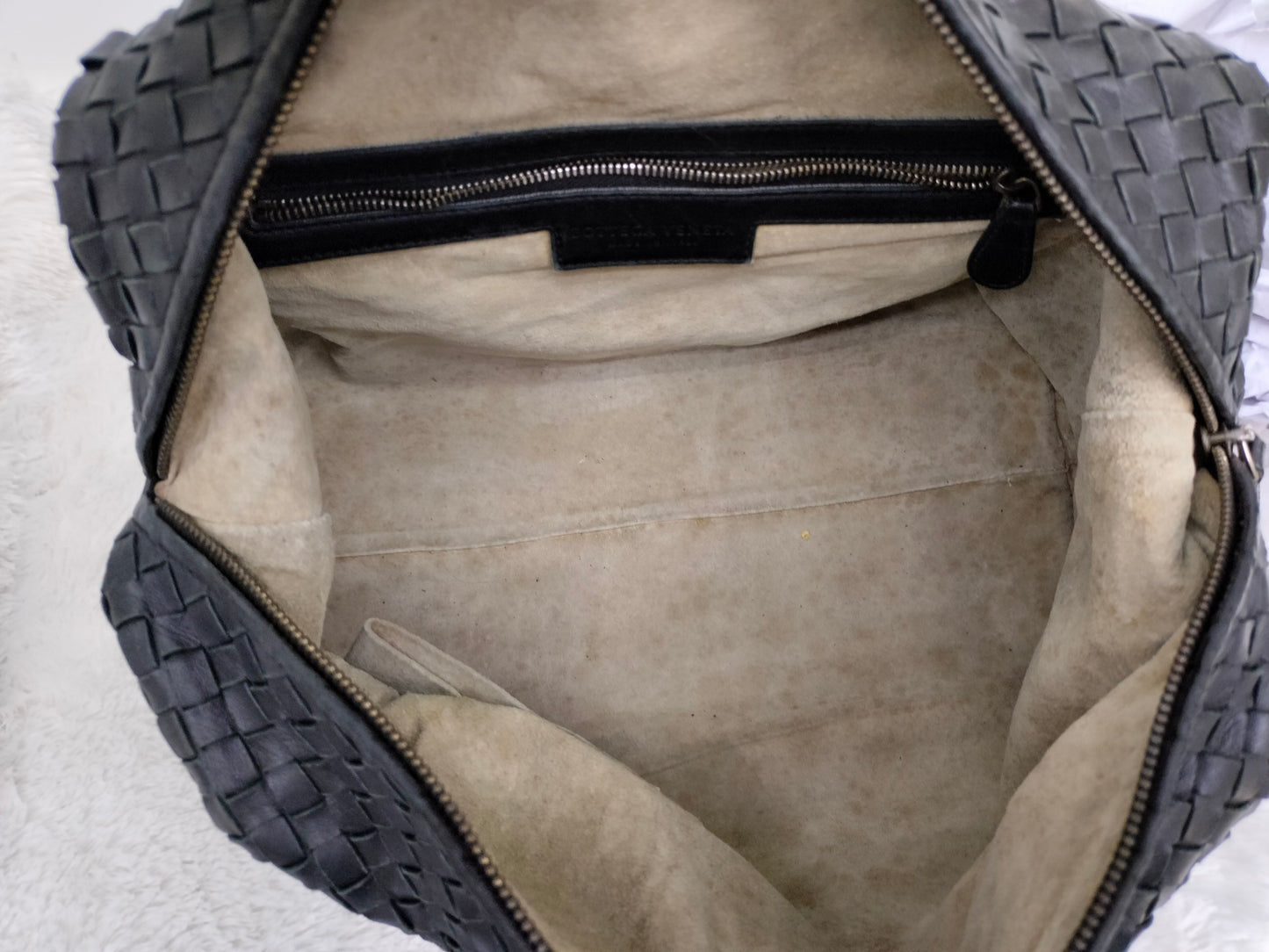 Bottega Veneta Intrecciato Boston Black GHW 2010