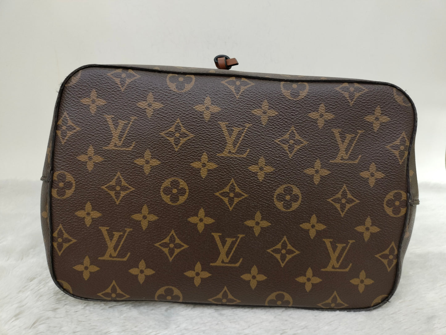 LV Neo Noe MM Monogram Caramel (CHIP)
