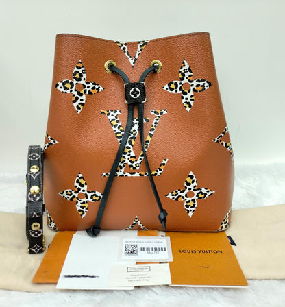 LV Neo Noe Monogram Giant Jungle Leopard Caramel 2019