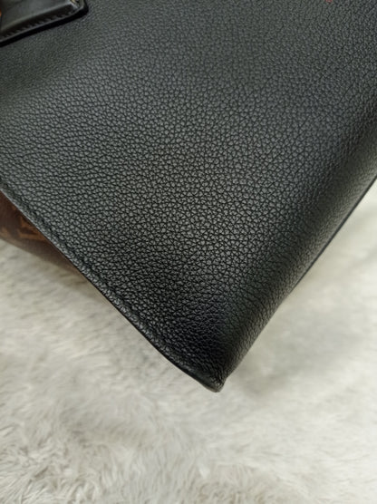 LV On My Side MM Monogram Grained Noir Brown 2019