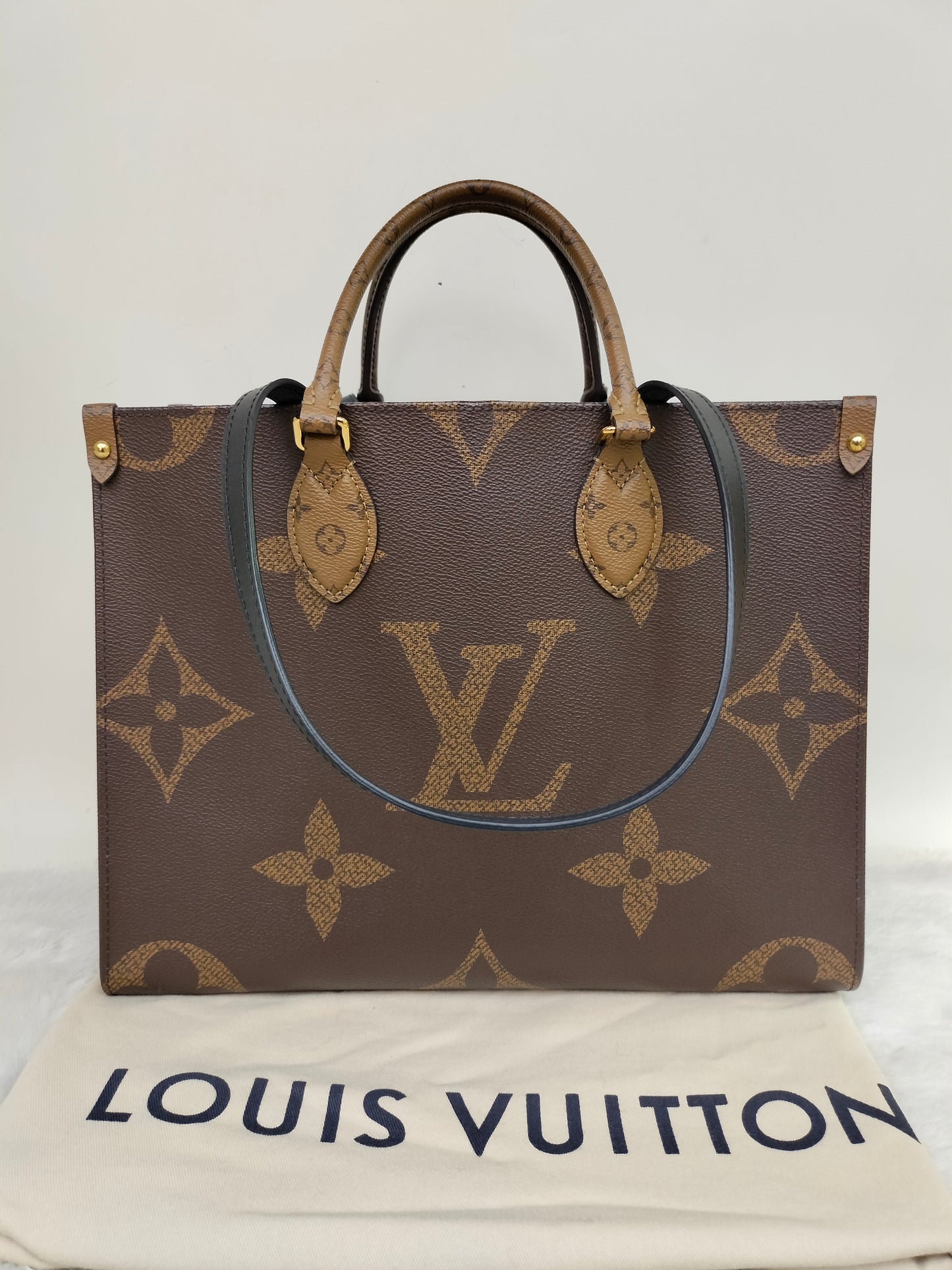 LV OTG MM Monogram Reverse (CHIP)
