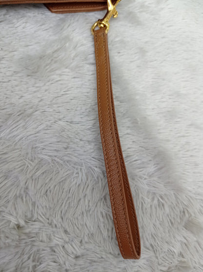 YsL Envelope Clutch Matelasse Monogramme Chevron Grained Dark Caramel GHW 2023